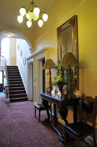 Hotel Roscoe House