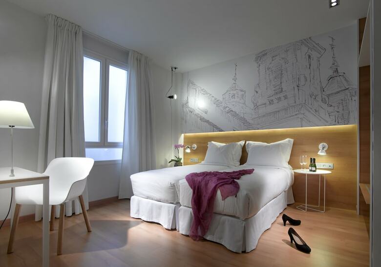 Hotel Parraga Siete