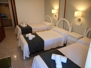 Hotel Hostal Gran Via