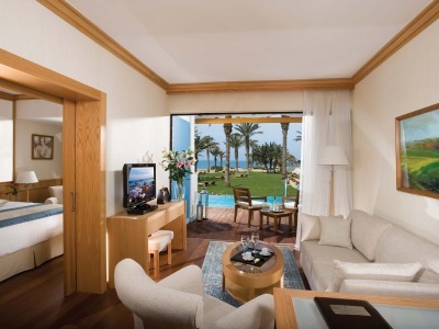 Constantinou Bros Asimina Suites Hotel