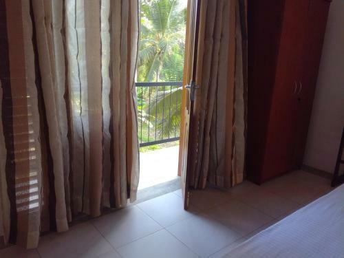 Field View Homestay
