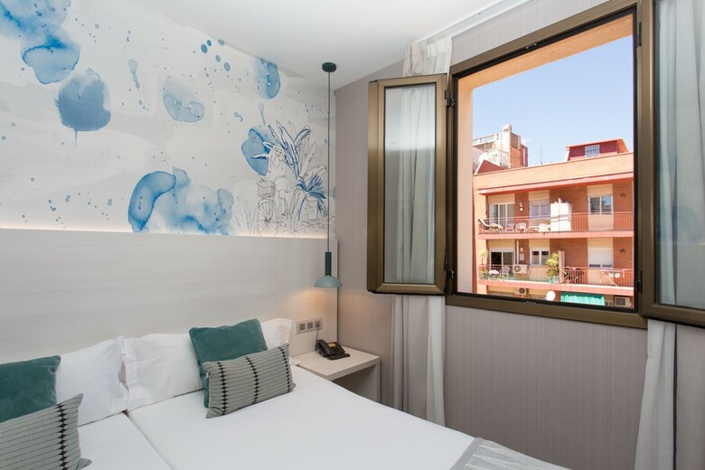 Hostal Operaramblas