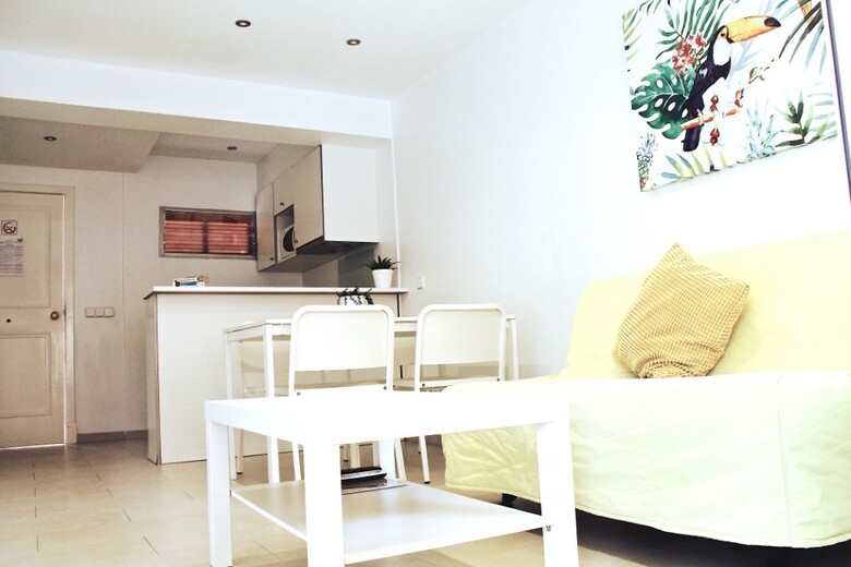 Naika Studios & Apartments
