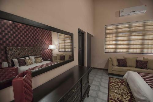 Hostal Mount Residency