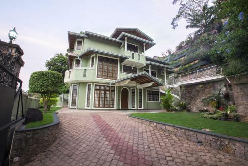 Hostal Mount Residency