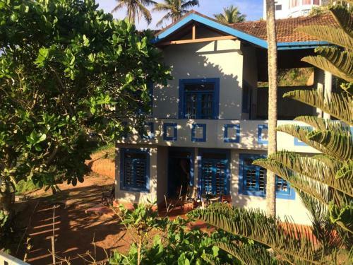 Hostal Latitude Six