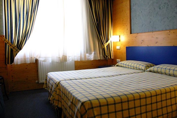 Hotel Bezana Lago