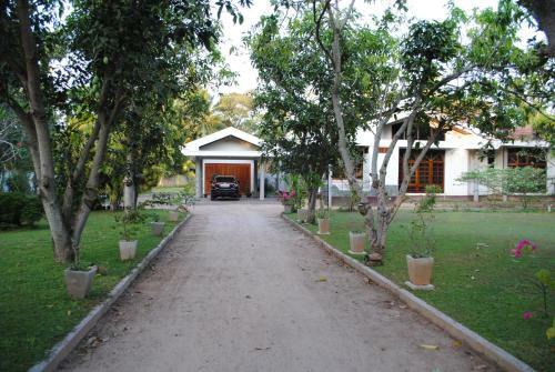 Country Breeze Home Stay