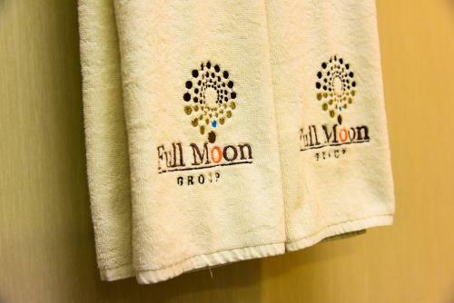 Full Moon Garden Hotel