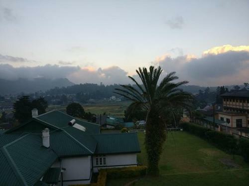 Hotel Mojo Royal Mount Villa