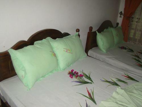 Hostal Summer Village Resort