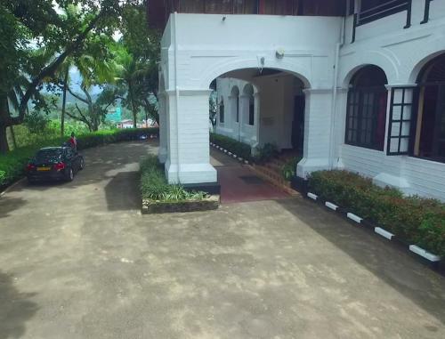 Hotel Ratnapura Rest House