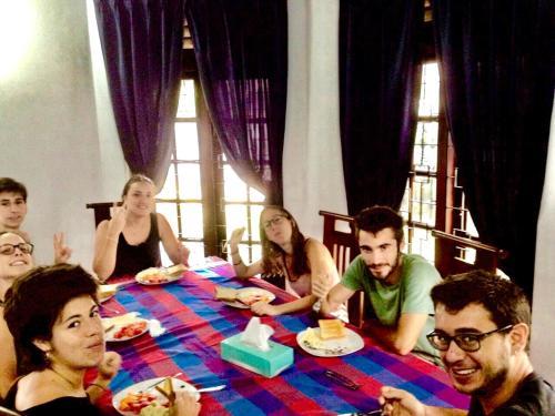 Trip "n" Chill Hostels Colombo Airport