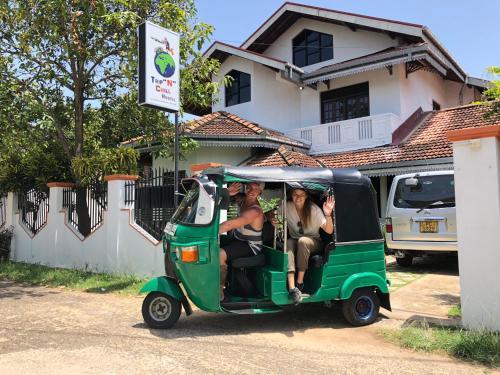Trip "n" Chill Hostels Colombo Airport