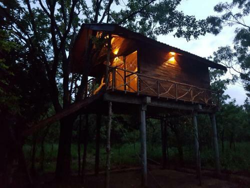 Hotel Eighth Wonder Resort