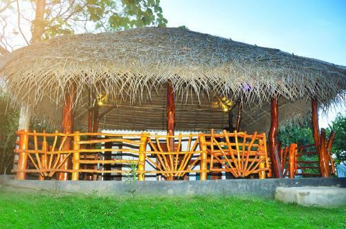 Sea Sound Cabana & Restaurant