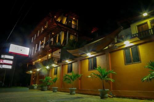 Hotel Seafood Restaurant And Motel
