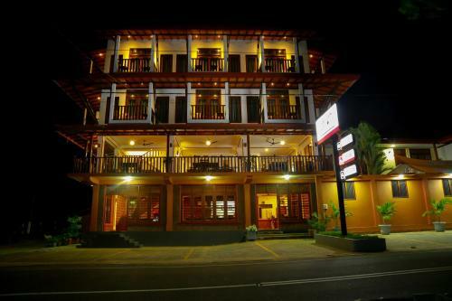 Hotel Seafood Restaurant And Motel