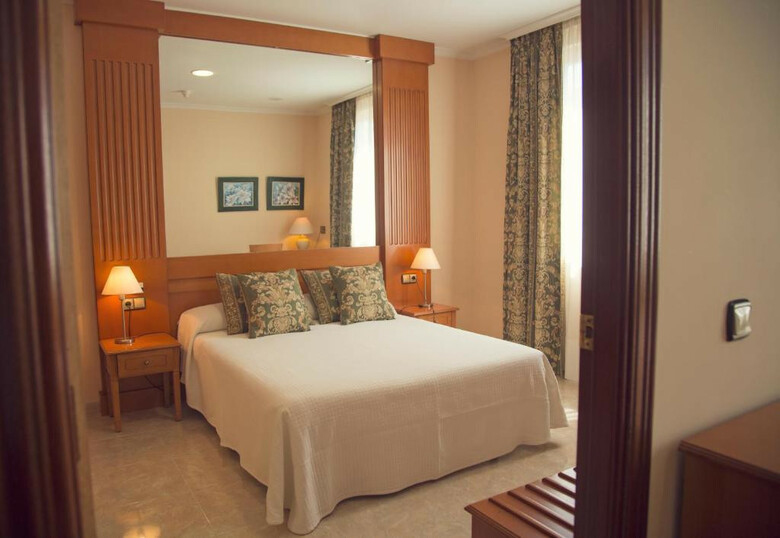 Hotel Checkin Valencia Ciscar