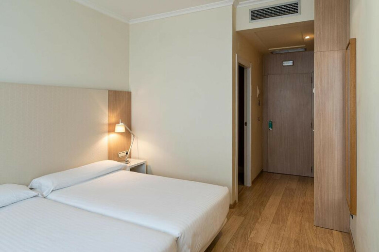 Hotel Checkin Valencia Ciscar