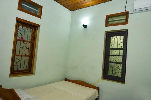 Deniyawatta Bungalow