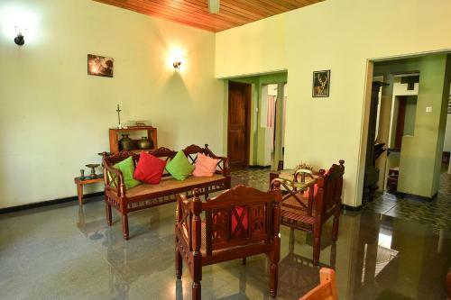 Deniyawatta Bungalow
