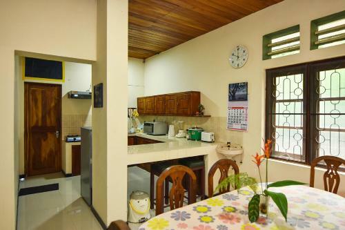Deniyawatta Bungalow