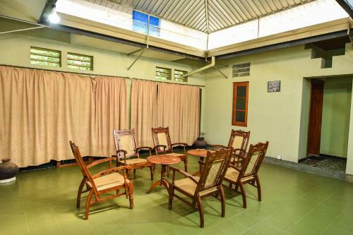 Deniyawatta Bungalow