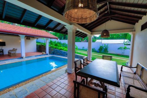 Arvani Villa