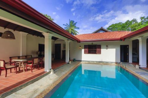 Arvani Villa