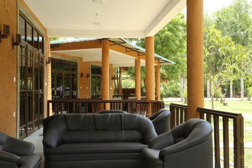 The Grand Yala Hotel