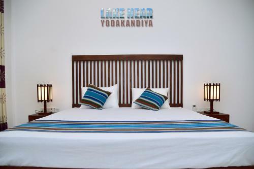 Hostal Lake Near