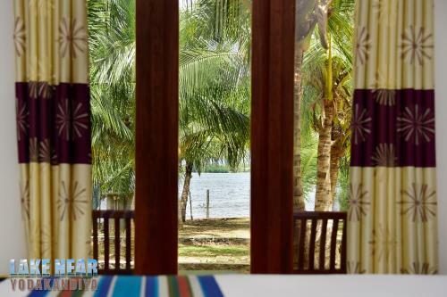 Hostal Lake Near