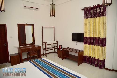 Hostal Lake Near