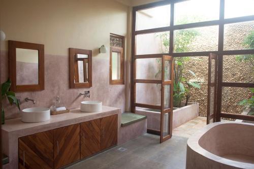 Wild Lotus Villa- Yala