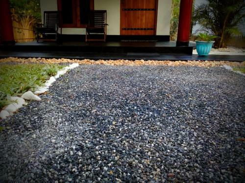 Hostal Bright Sun Safari Hotel