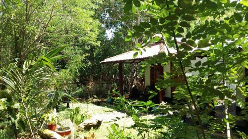 Hostal Bright Sun Safari Hotel
