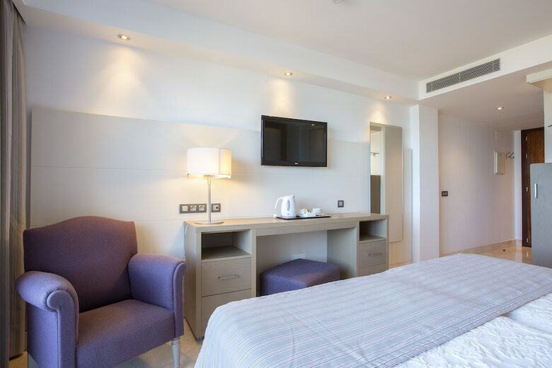 Hotel Hipotels Playa La Barrosa - Adults Only