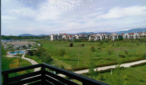 Happy Place Apartments Suvir