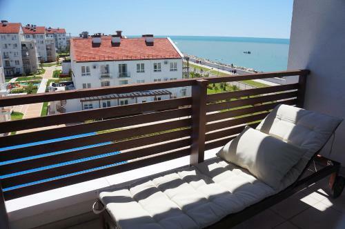 Happy Place Apartments Navy