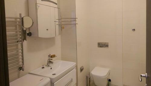 Happy Place Apartments Navy
