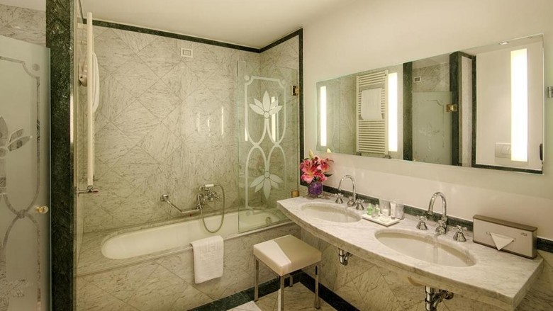 Hotel NH Firenze