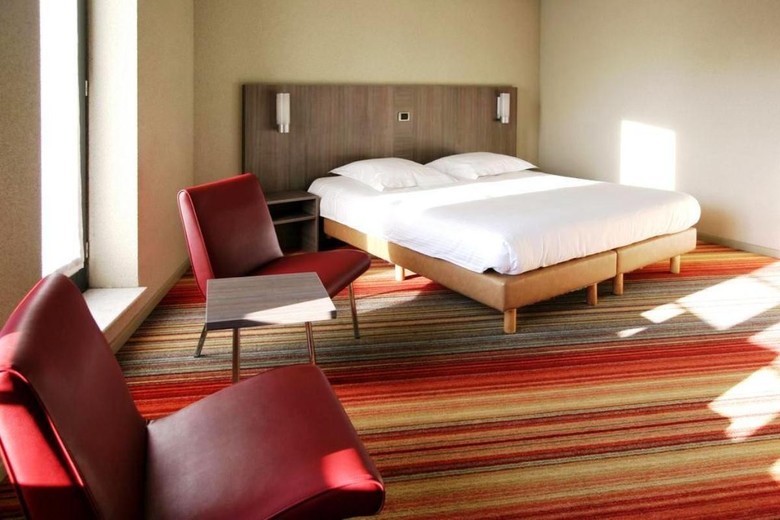 Alma Grand Place Hotel