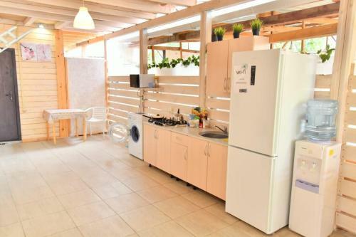 Hostal Guest House Lesana