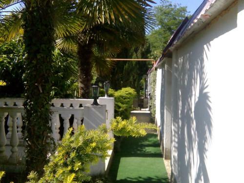 Hostal Lazurnaya Dolina