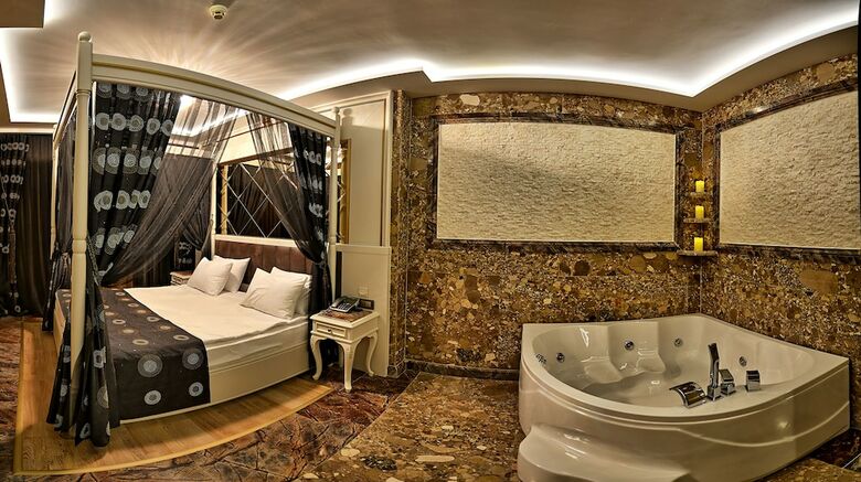 Samir Deluxe Hotel