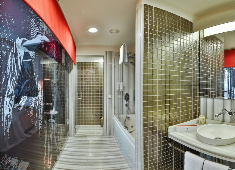 Senatus Hotel