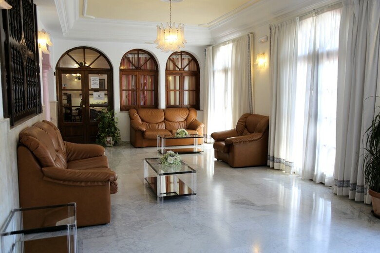 Hotel Arcos De Montemar