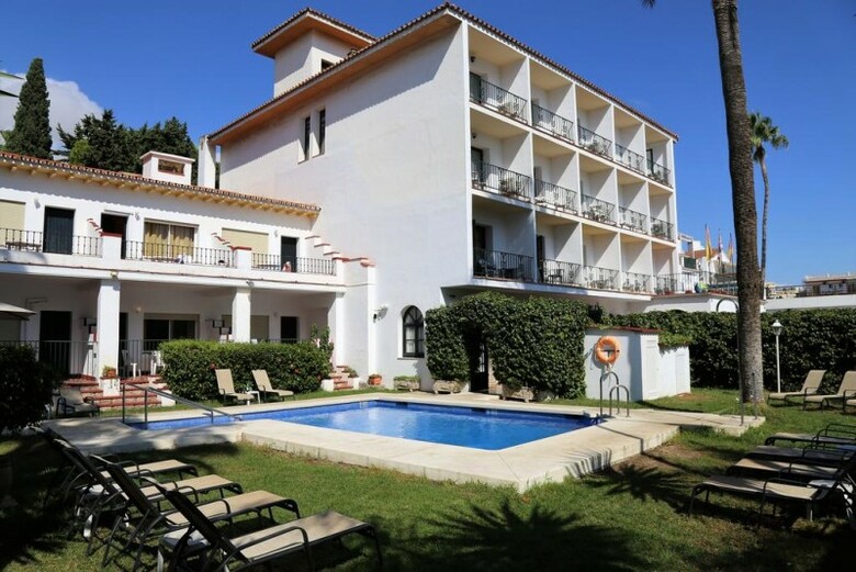 Hotel Arcos De Montemar