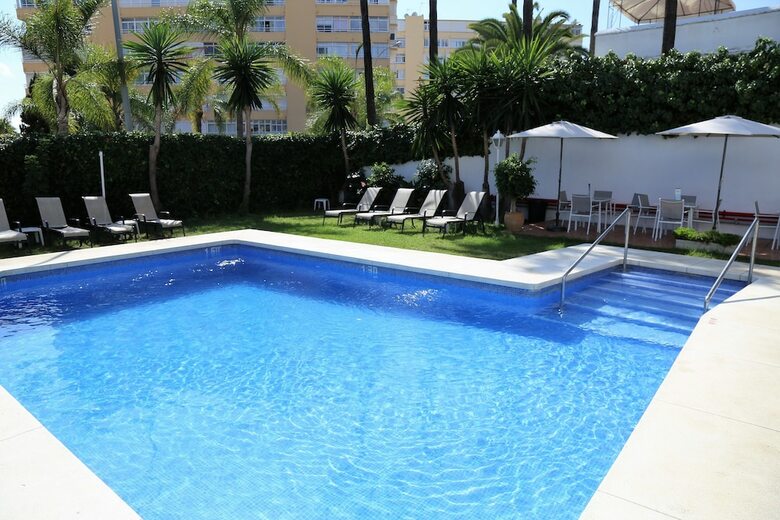 Hotel Arcos De Montemar